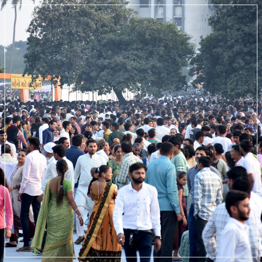 Pramukh Group,  PramukhGroup, Pramukh, PramukhHomes, MassWedding, SamuhLagan, event, Marriage, explorepage, trending, couplegoals, traditional, bride, groom